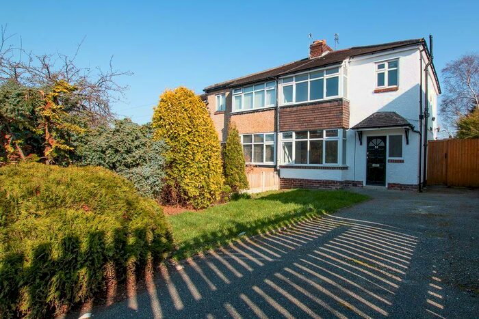 3 Bedroom Semi-Detached House To Rent In Hillside Road, Wirral, CH48