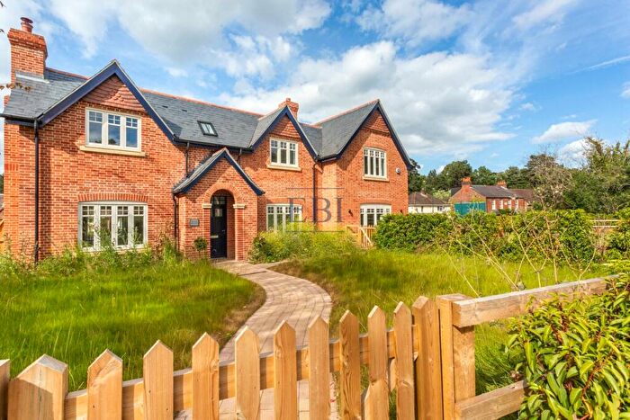 4 Bedroom Detached House To Rent In Silwood Road, Ascot, Berkshire, SL5