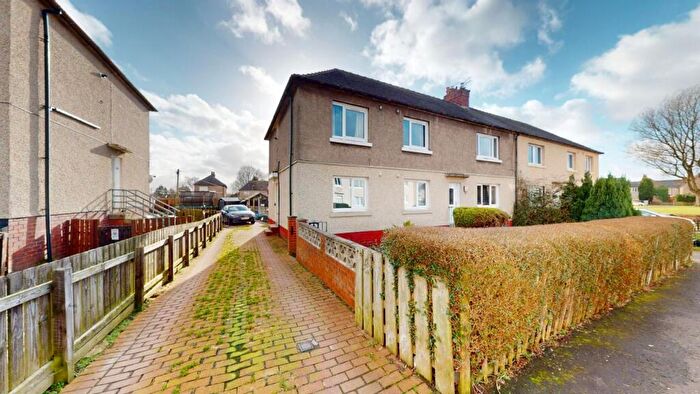 3 Bedroom Flat For Sale In Sidlaw Drive, Wishaw, ML2