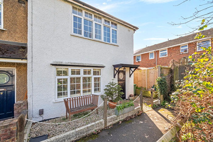 3 Bedroom End Of Terrace House For Sale In Orchard Gardens, Sutton, SM1