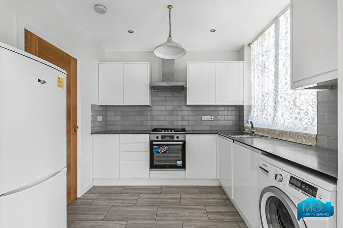 4 Bedroom Terraced House To Rent In Hervey Close, Finchley, London, N3