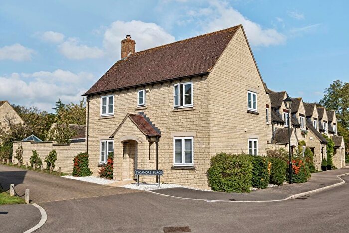 3 Bedroom Detached House For Sale In Sycamore Place, Bradwell Village, Burford, Oxfordshire, OX18