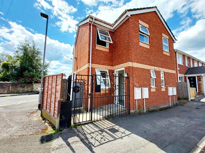 2 Bedroom Semi-Detached House To Rent In Furnace Street, Hyde, Greater Manchester, SK14