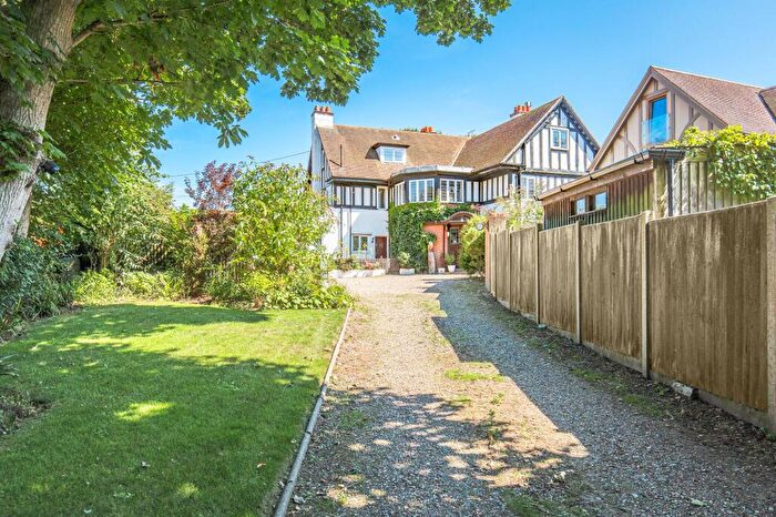 6 Bedroom Semi-Detached House For Sale In Grand Period Home With Annexe In Overstrand, NR27