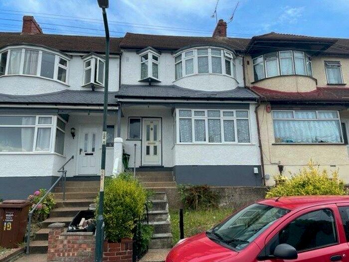 3 Bedroom Terraced House To Rent In Central Park Gardens, Chatham, Kent, ME4