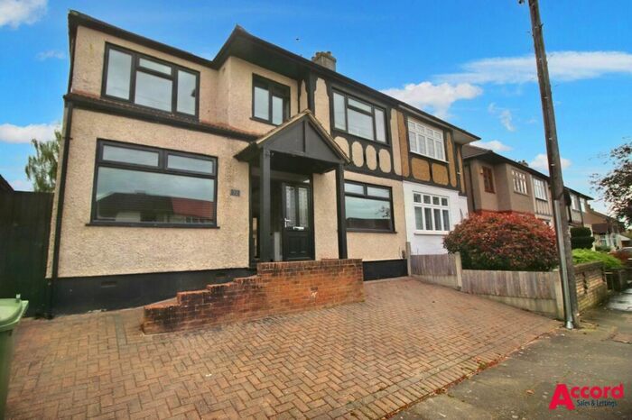 4 Bedroom Semi-Detached House To Rent In Bruce Avenue, Hornchurch, RM12