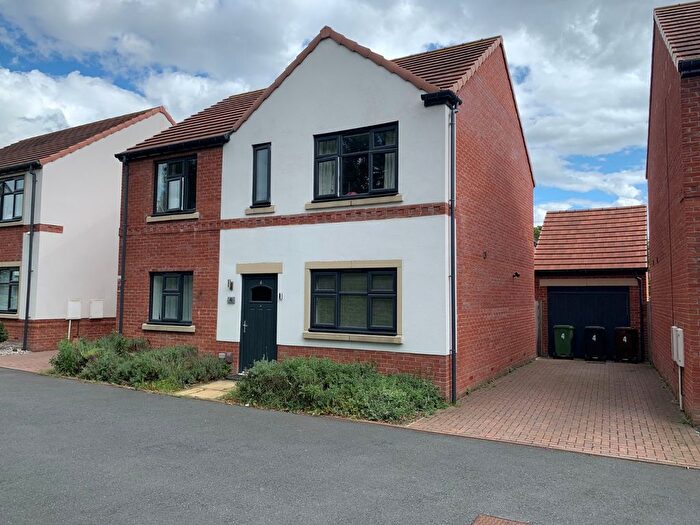 4 Bedroom Detached House For Sale In Parkview Place, West Park, Leeds, LS16
