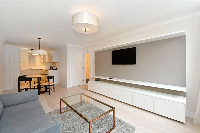 1 Bedroom Flat To Rent In George Street, Marylebone, W1U