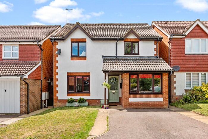 4 Bedroom Detached House For Sale In Heron Way, Stotfold, SG5