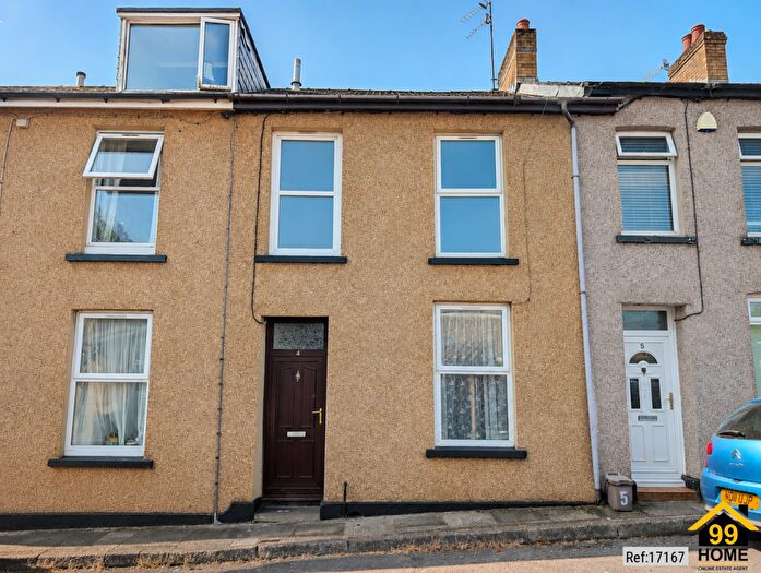3 Bedroom Terraced House For Sale In Upper Bridge Street, Pontypool, Torfaen, NP4