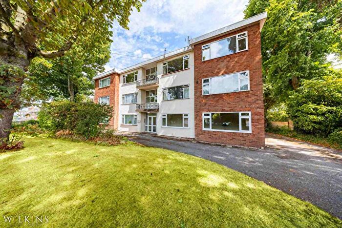 2 Bedroom Apartment For Sale In Clarence Road, Sutton Coldfield, West Midlands, B74