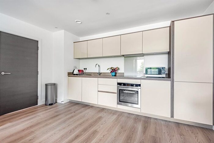 1 Bedroom Flat For Sale In London Road, Sevenoaks, TN13