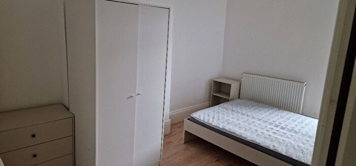 1 Bedroom Detached House To Rent In Two Mile Hill Road, Bristol, BS15