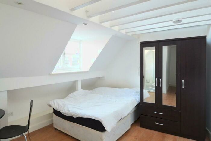 Flat To Rent In Calvert Avenue, Shoreditch, E2