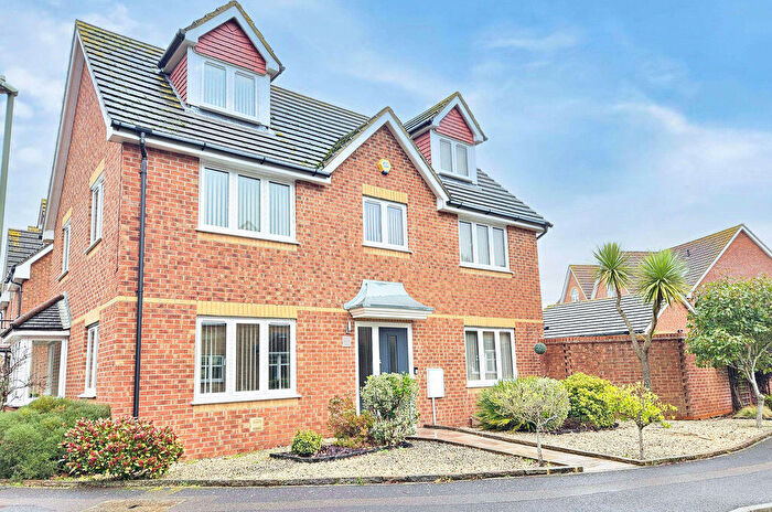 5 Bedroom Detached House For Sale In Westland Drive, Lee-On-The-Solent, PO13