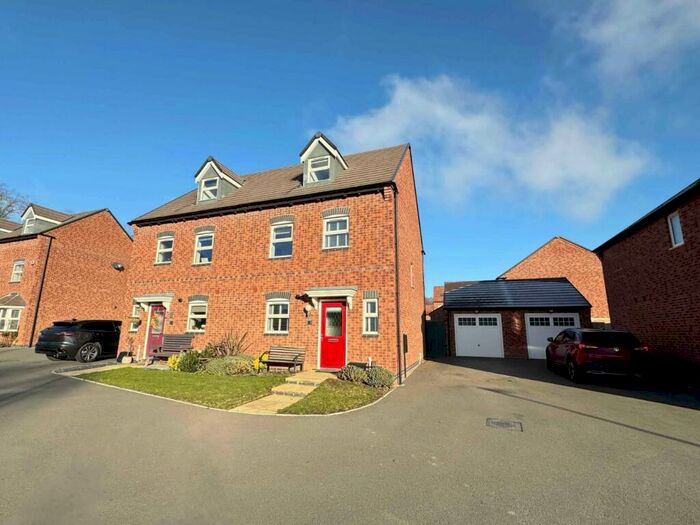 4 Bedroom Semi-Detached House To Rent In Luke Jeayes Close, Cawston, Rugby, CV22