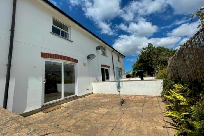 2 Bedroom Terraced House To Rent In Daniell Gardens, Truro, TR1