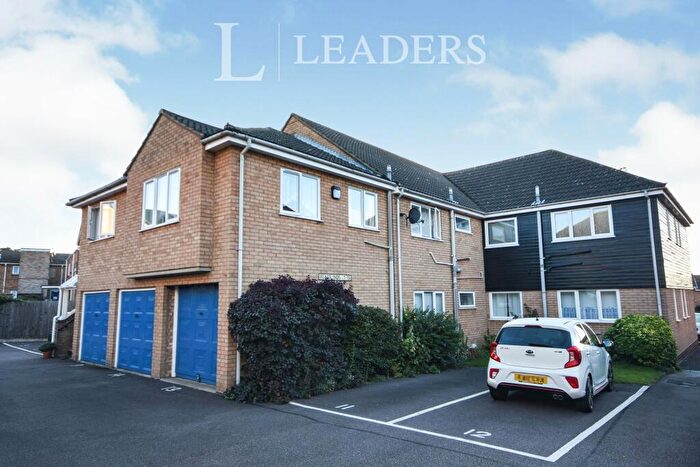 2 Bedroom Flat To Rent In Jaymar Court, Braintree, CM7