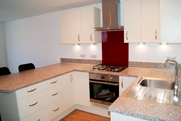 1 Bedroom Flat To Rent In Alumhurst Road, Bournemouth, Dorset, BH4