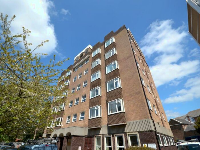 Garage / Parking To Rent In Hartington Place, Eastbourne, BN21