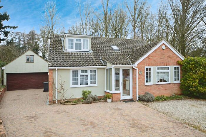 4 Bedroom Bungalow For Sale In Ashlong Grove, Halstead, CO9