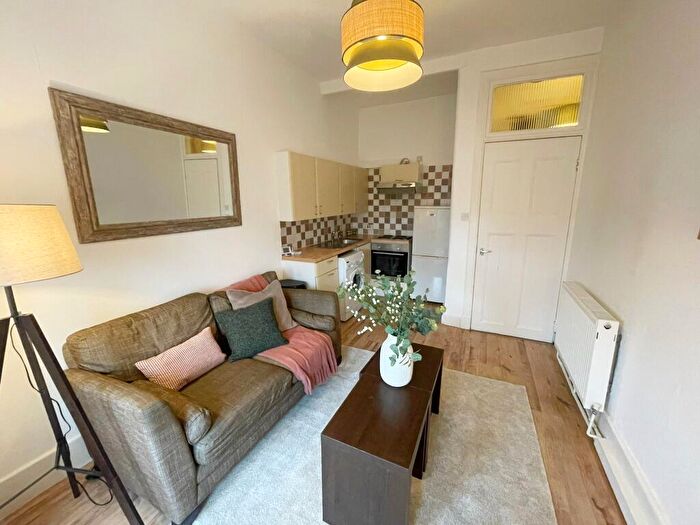 1 Bedroom Flat To Rent In Anderson Drive, Renfrew, Renfrewshire, PA4