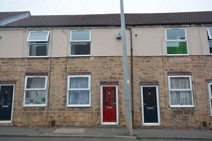 2 Bedroom Terraced House To Rent In Kilton Road, Worksop, S80