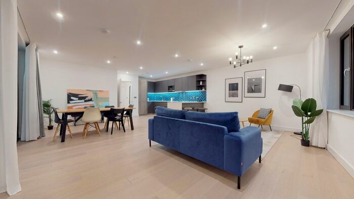 3 Bedroom Flat To Rent In Gorsuch Place, London, E2