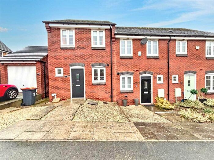 2 Bedroom Town House For Sale In Pendean Way, Sutton In Ashfield, NG17