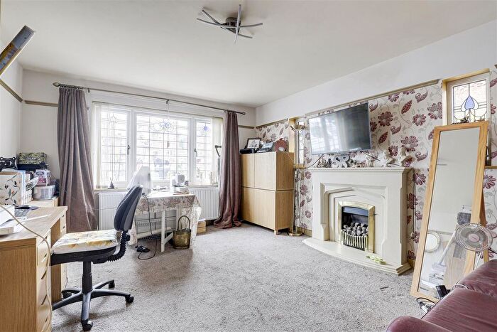 3 Bedroom Detached Bungalow For Sale In Harrow Road, West Bridgford, Nottinghamshire, NG2