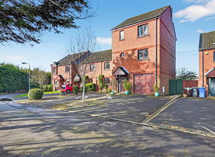 3 Bedroom TownHouse For Sale In The Village Green, Belfast, BT6