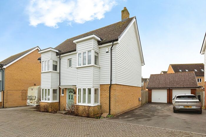 4 Bedroom Detached House For Sale In David Henderson Avenue, Ashford, TN23