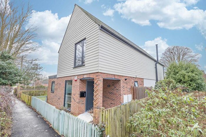 3 Bedroom Detached House For Sale In Park Lane, Preston, Canterbury, Kent, CT3