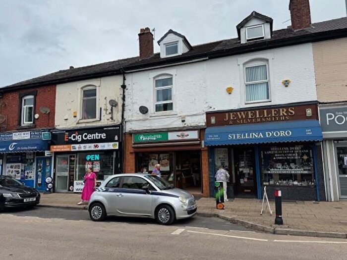 3 Bedroom Flat To Rent In A Northenden RoadSale MoorSaleCheshire, M33