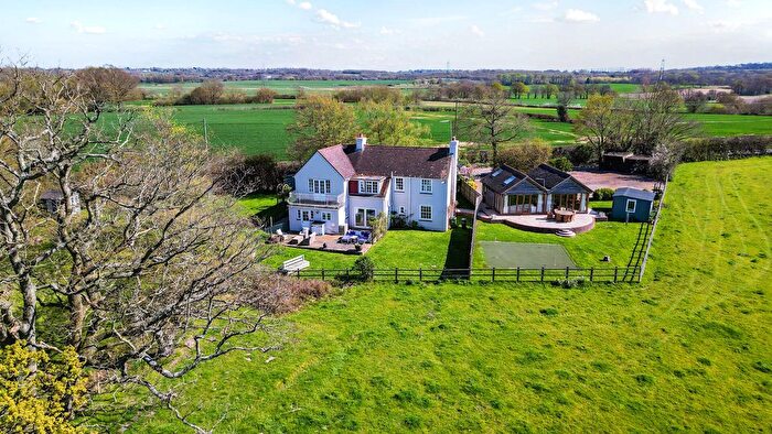 5 Bedroom Detached House For Sale In Wittersham Road, Peasmarsh, Rye, TN31