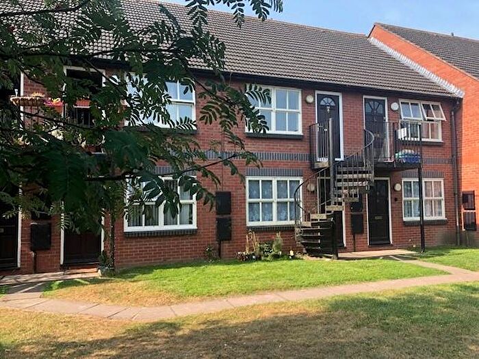 1 Bedroom Apartment To Rent In Ascot Court, India Road, Gloucester, GL1