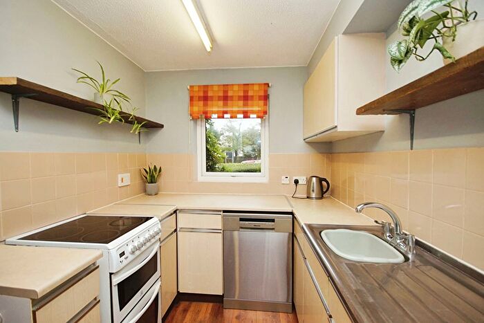 1 Bedroom Flat For Sale In Haythorne Court, Marina Gardens, Fishponds, Bristol, BS16