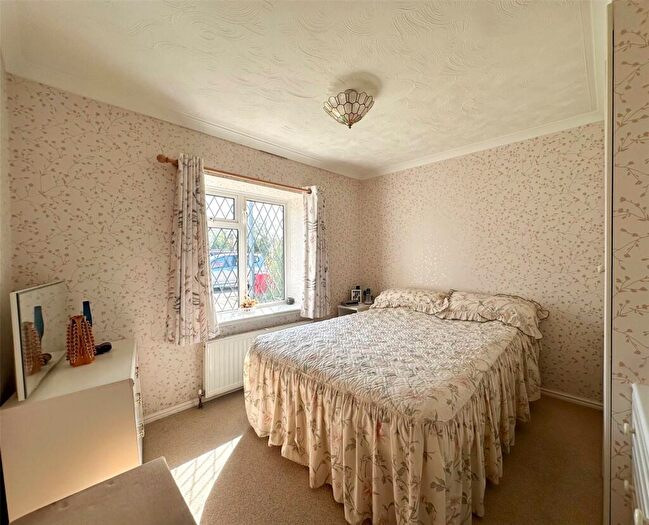 2 Bedroom Bungalow For Sale In Lion House Park, Mill Road, Hailsham, East Sussex, BN27