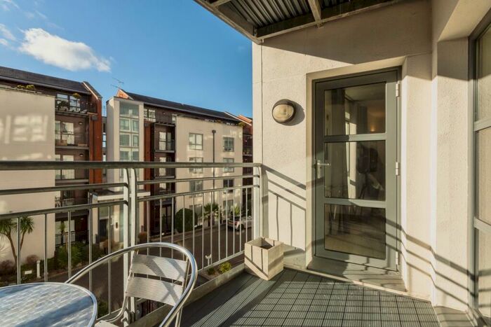 2 Bedroom Apartment To Rent In The Arena, Nottingham, NG1