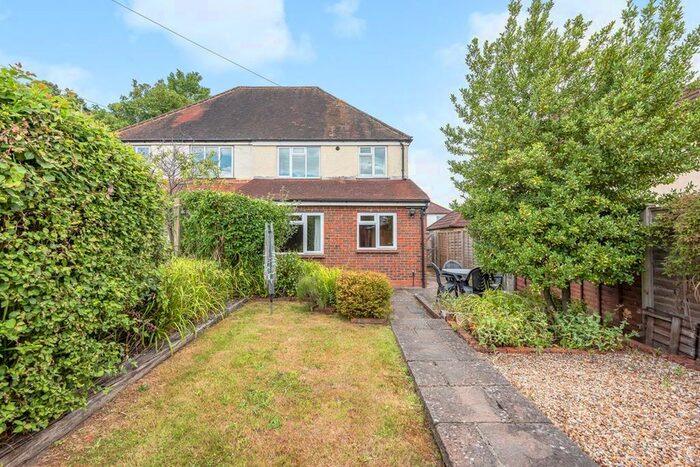 4 Bedroom Semi-Detached House To Rent In Aldershot Road, Guildford, GU2