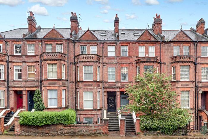 Flat To Rent In Greencroft Gardens, South Hampstead, NW6