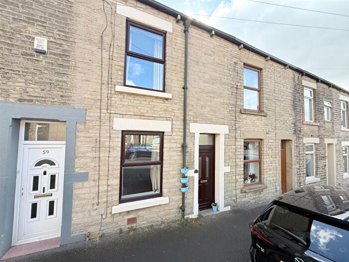2 Bedroom Terraced House For Sale In Lorne Street, Mossley, OL5