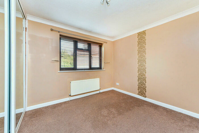 5 Bedroom Detached House To Rent In Greenfields Avenue, Alton, GU34