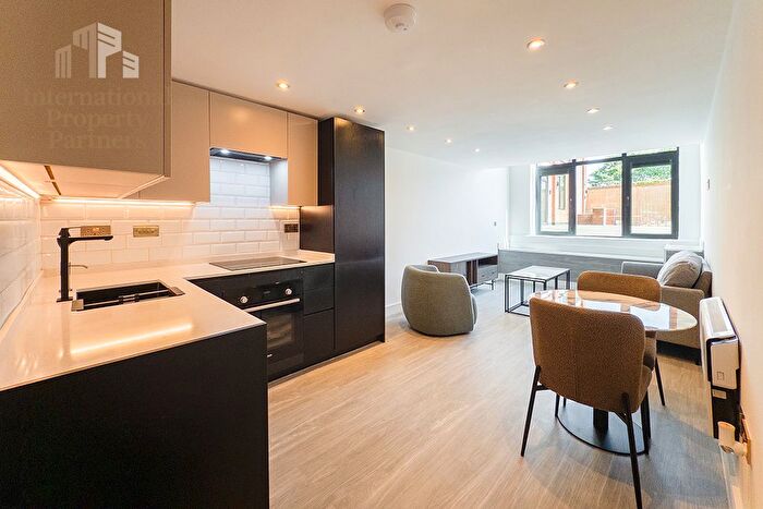 1 Bedroom Flat To Rent In The Pointe, Wakefield, WF1