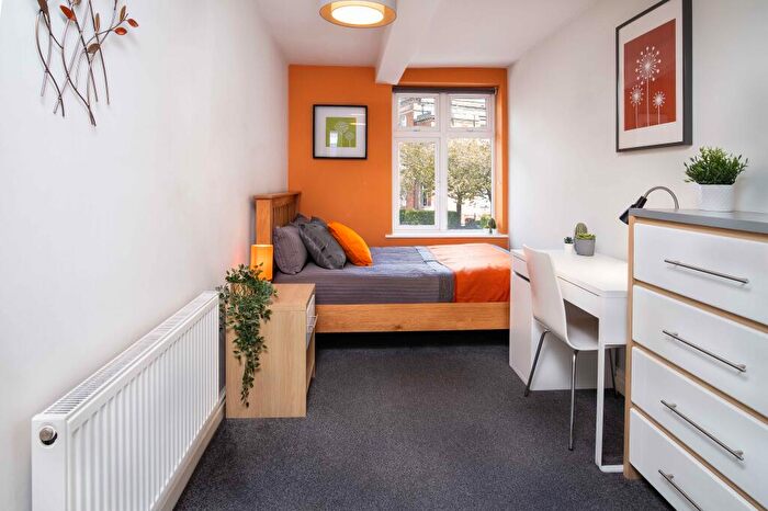 1 Bedroom Terraced House To Rent In Park Green, Macclesfield, SK11