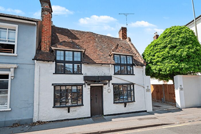 4 Bedroom Terraced House For Sale In West Street, Farnham, Surrey, GU9