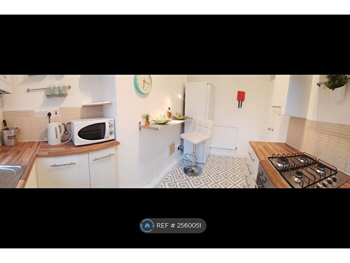 1 Bedroom Flat To Rent In Lapwing Lane, Manchester, M20
