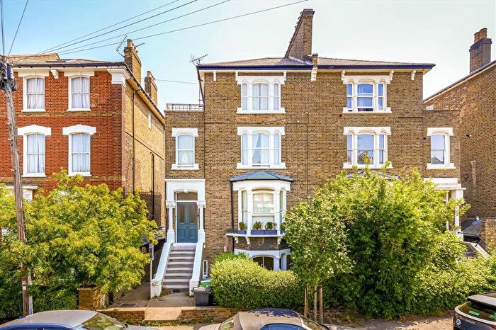 2 Bedroom Flat For Sale In Tyrwhitt Road, Brockley, SE4