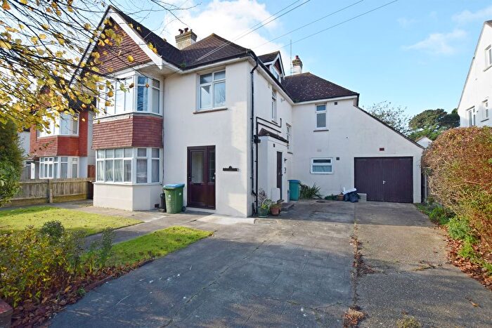 Studio To Rent In Flat, B Selsey Avenue, Bognor Regis, West Sussex, PO21