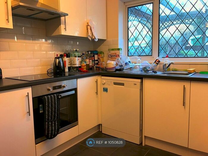 4 Bedroom Terraced House To Rent In The Valley, Winchester, SO22